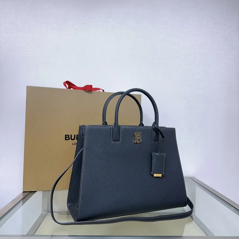 Burberry Dark Blue Leather Tote Bag - Image 3