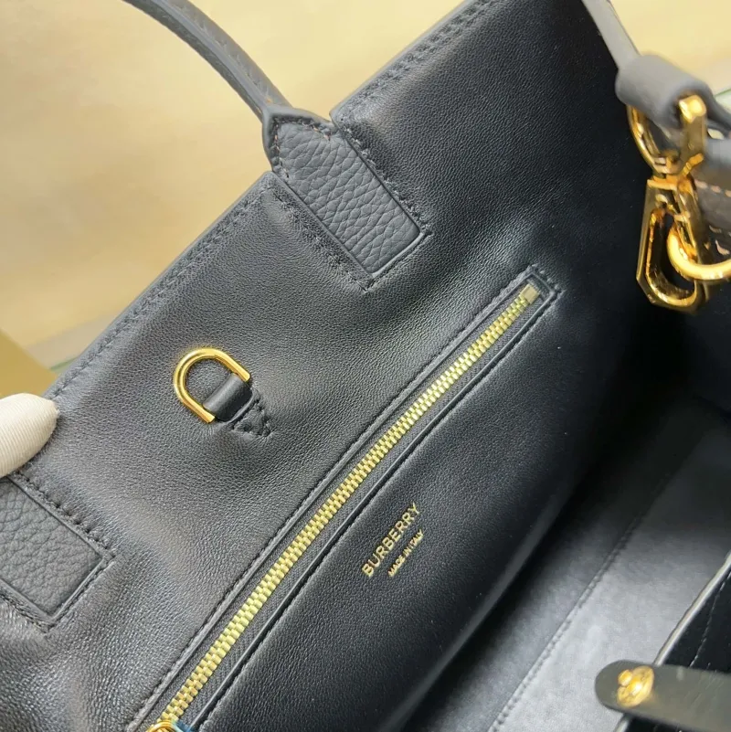 Burberry Dark Blue Leather Tote Bag - Image 8