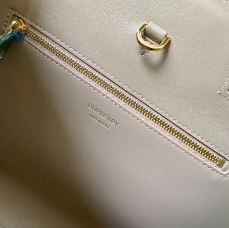 Burberry Beige Leather Tote Handbag - Image 6