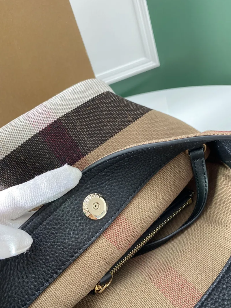 Burberry Classic Check Bucket Crossbody Bag with Small Pouch - Image 7