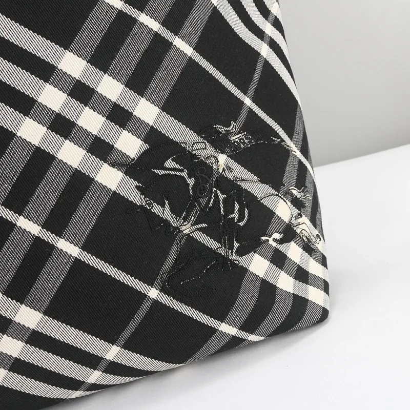 Burberry Black White Check Tote Bag 82 - Image 5