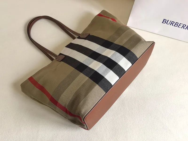 Alternative view of Burberry Shopping Bags-88