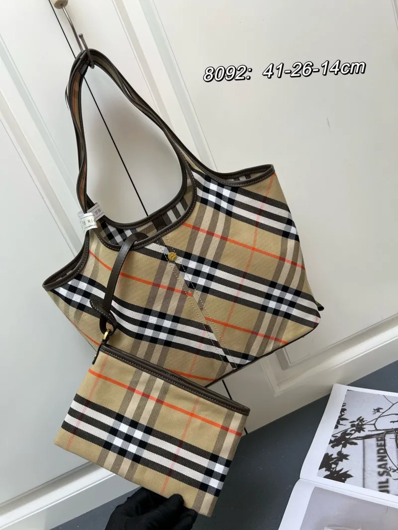 Burberry Classic Check Tote Bag with Pouch Model 8092 - Image 3