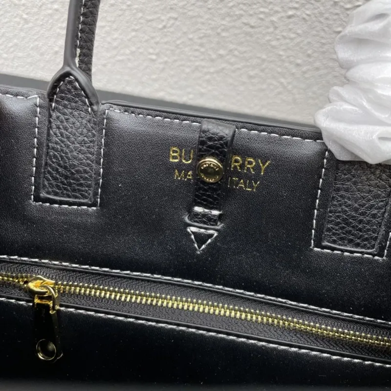 Burberry Shopping Bags-110 - Image 9