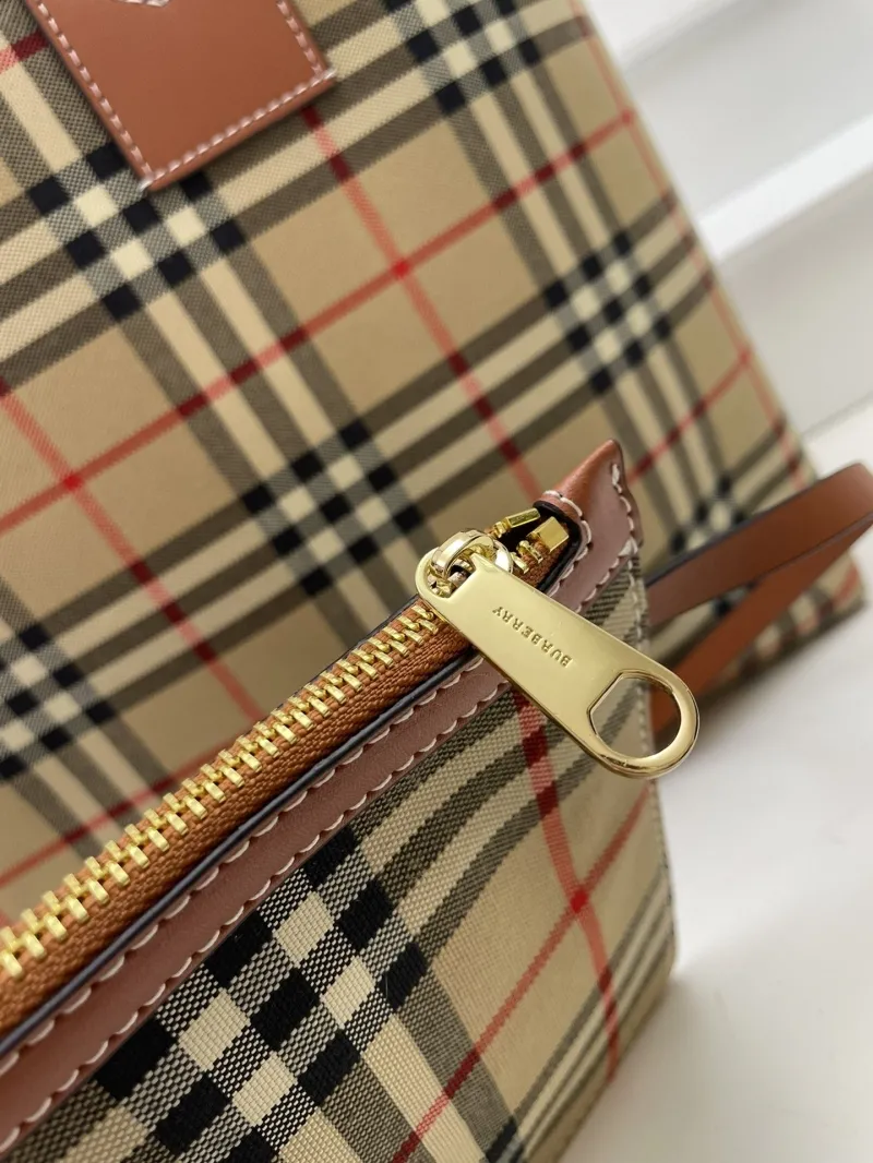 Burberry Classic Check Tote Bag with Pouch 8363 - Image 5