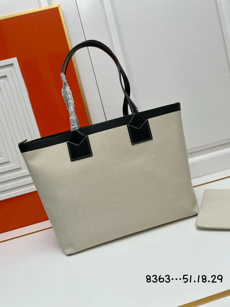 Alternative view of Burberry Shopping Bags-112