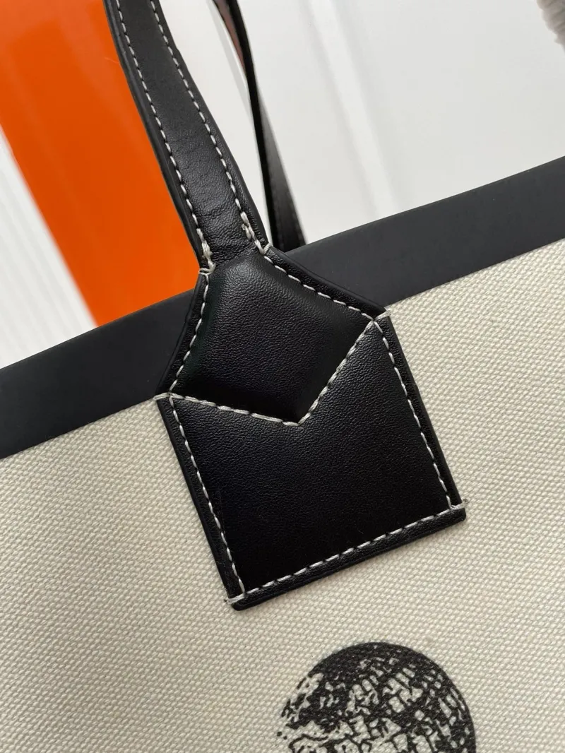 Burberry Shopping Bags-112 - Image 6