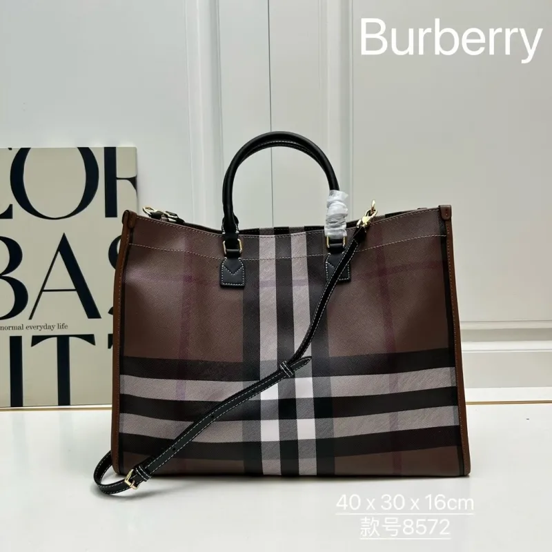 Burberry Shopping Bags-114 - Image 3