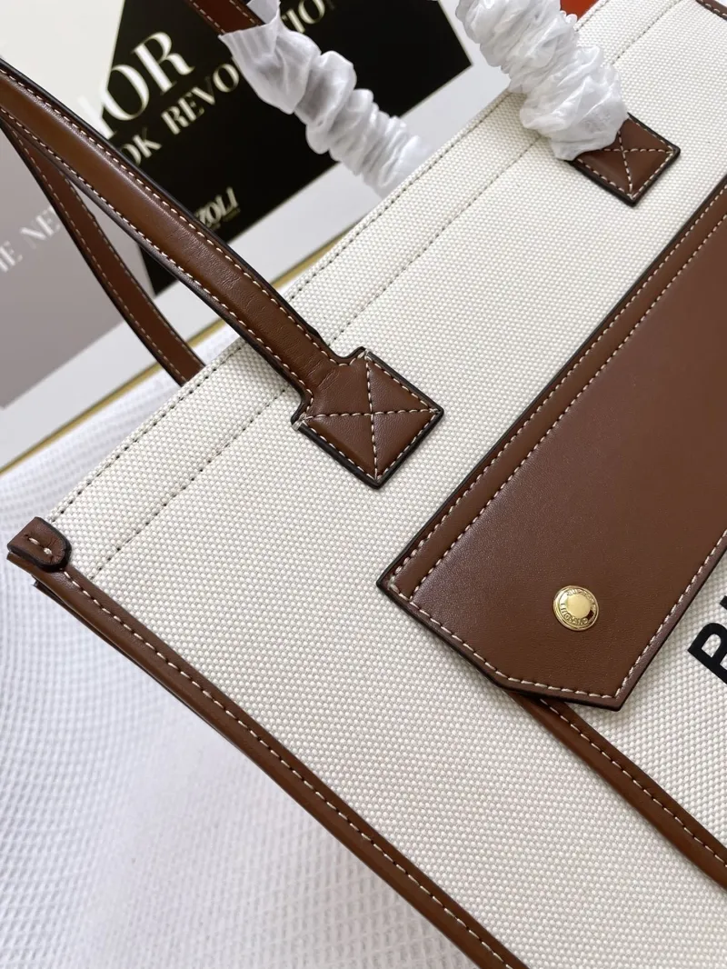Burberry Shopping Bags-115 - Image 5