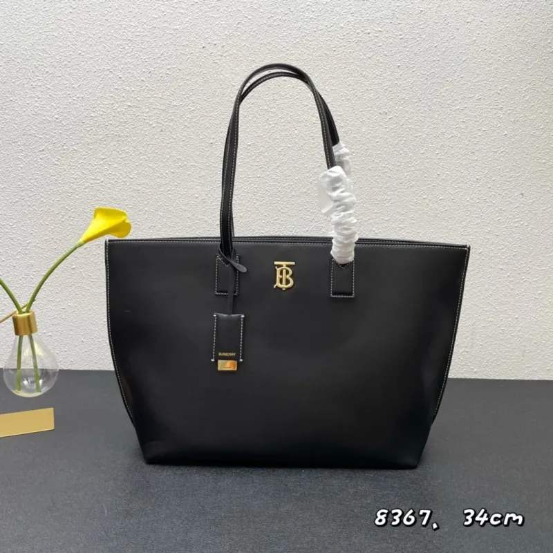 Burberry Shopping Bags-118