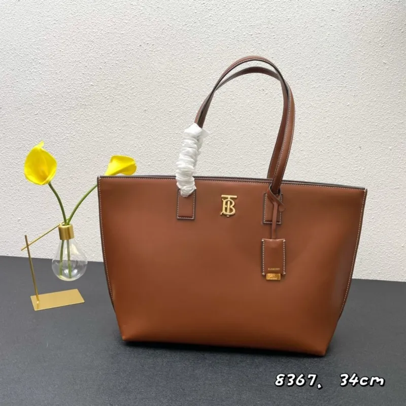 Burberry Shopping Bags-119
