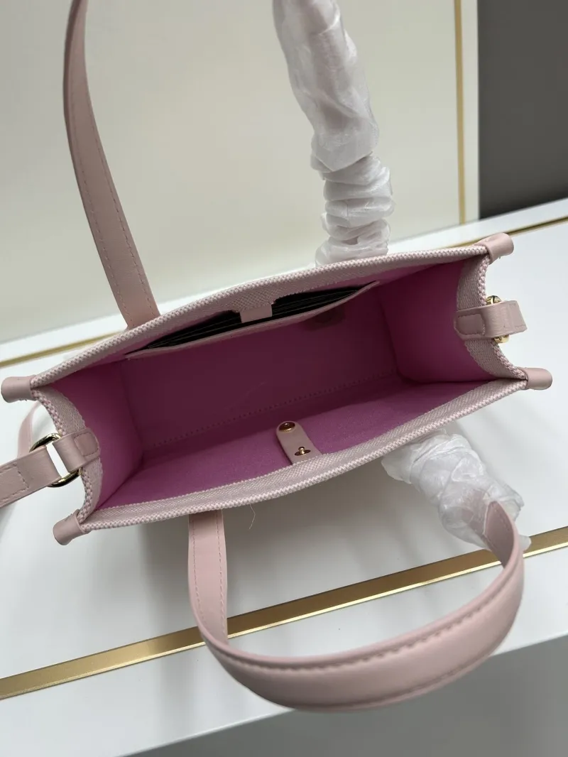 Burberry Pink Tote Bag 8571 - Image 7