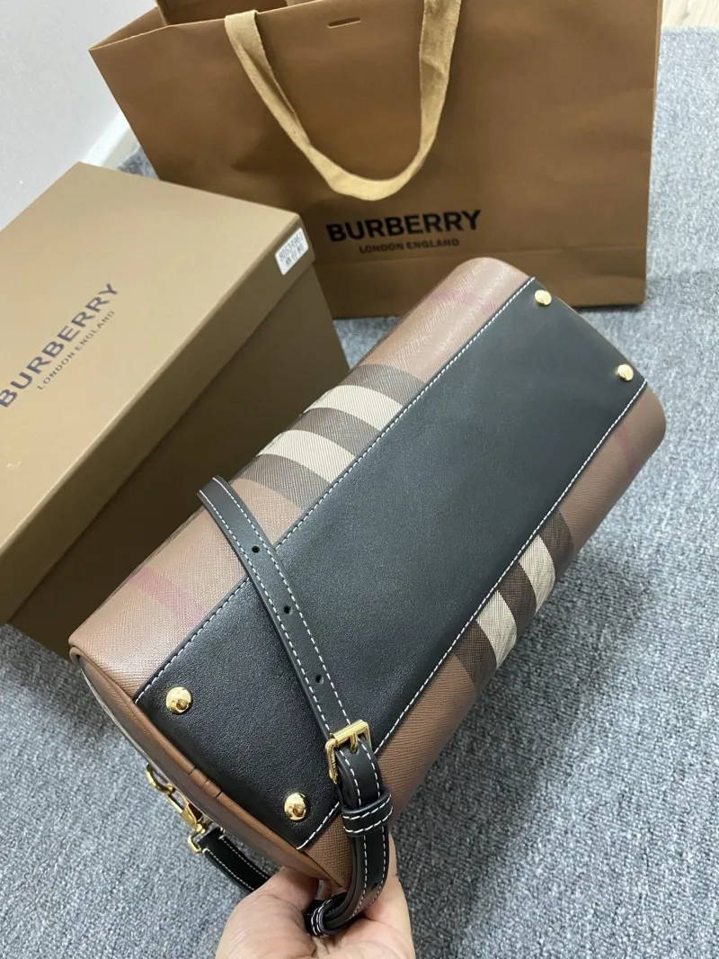Burberry Signature Check Speedy 18 Handbag - Image 4
