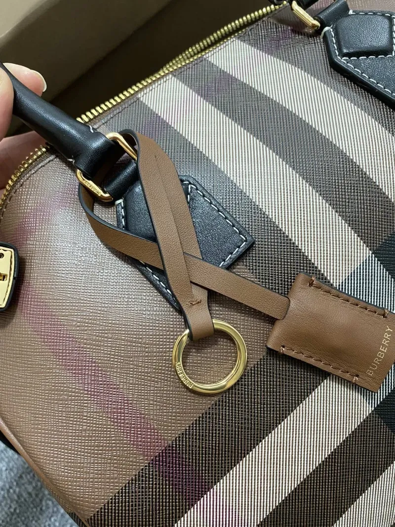 Burberry Signature Check Speedy 18 Handbag - Image 5
