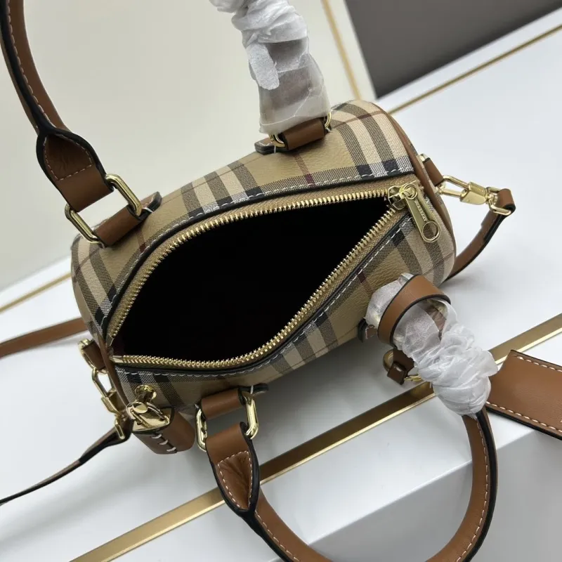 Burberry 18.5cm Classic Check Speedy Shoulder Bag - Image 7