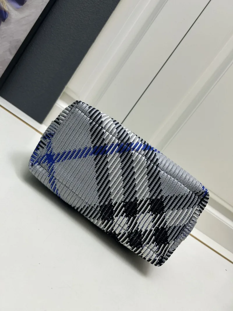 Burberry 8421 Gray Plaid Top Handle Hobo Bag - Image 7