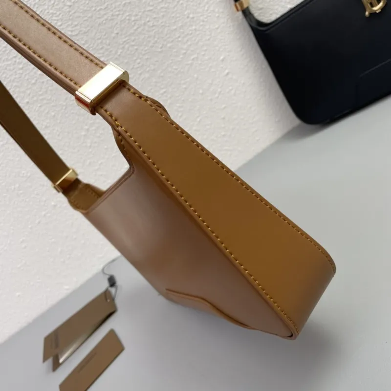 Burberry Brown Leather Shoulder Bag 8031 - Image 5