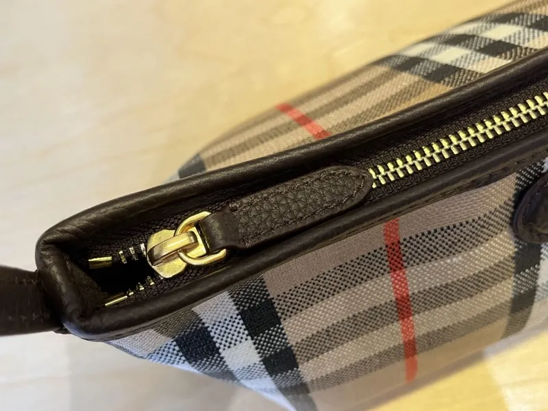 Burberry Classic Check Shoulder Bag - Image 7