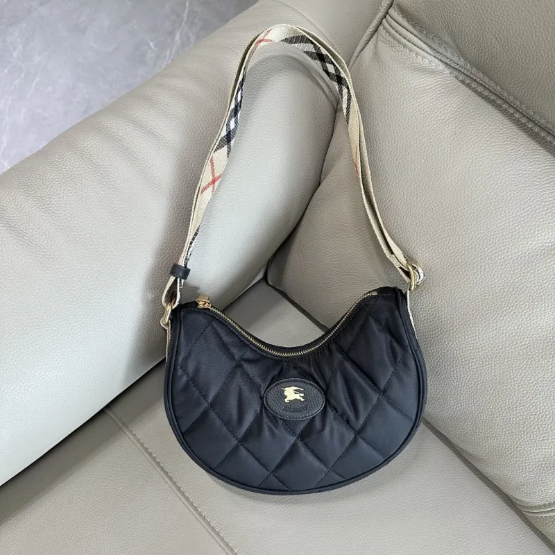 Burberry Black Quilted Hobo Bag 33