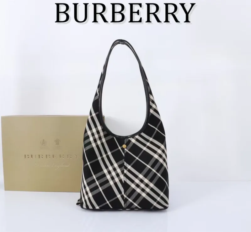 Burberry Black Check Hobo Shoulder Bag with Pouch - Image 4