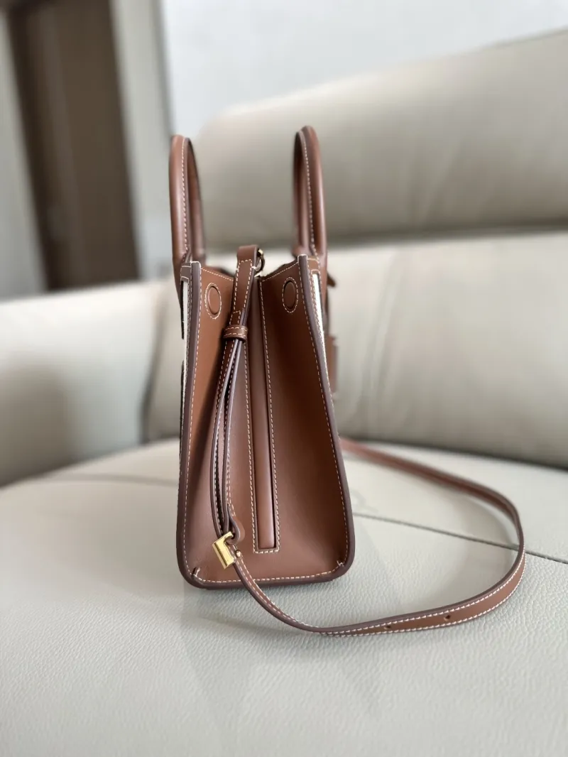 Burberry White Brown Canvas Leather Tote Bag - Image 4