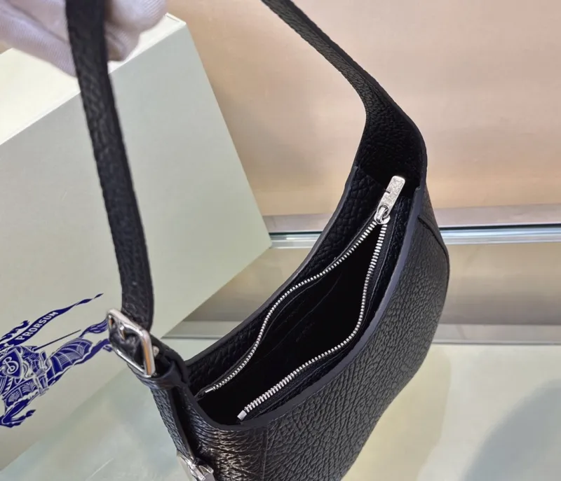 Burberry Black Leather Hobo Shoulder Bag - Image 6