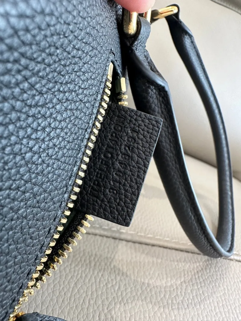 Burberry Black Leather Top Handle Bag - Image 7