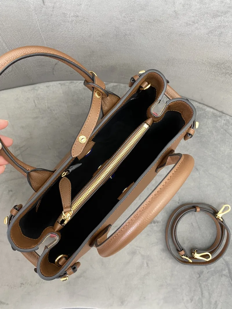 Burberry Brown Leather Top Handle Tote Bag - Image 7