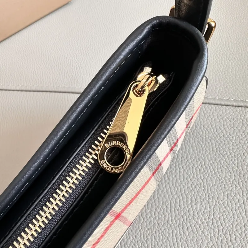 Burberry Vintage Check Shoulder Bag 104 Beige Black - Image 6