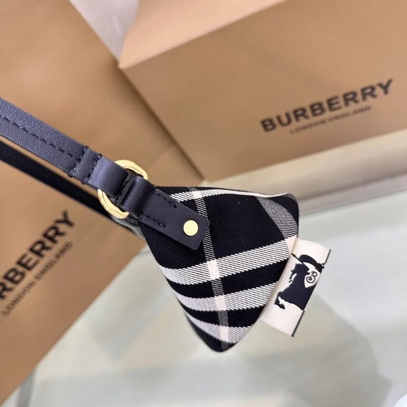 Burberry Black White Check Shoulder Bag - Image 4