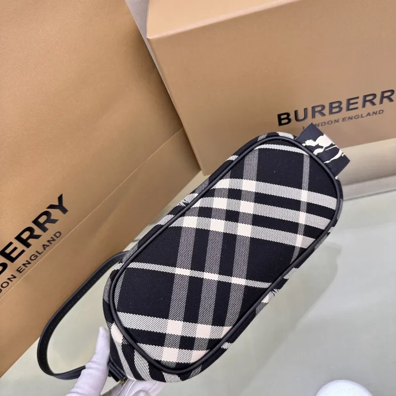 Burberry Black White Check Shoulder Bag - Image 6