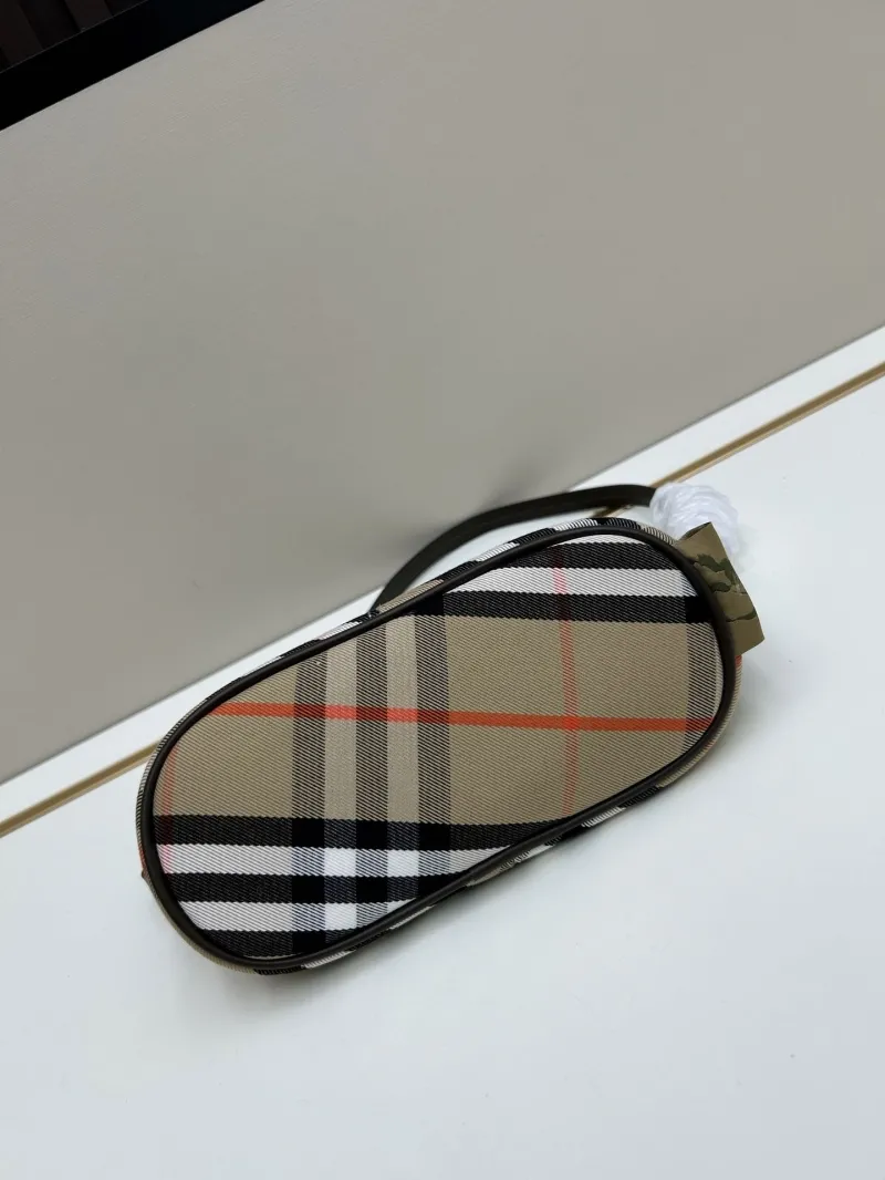 Burberry Classic Check Shoulder Bag 8899 - Image 4