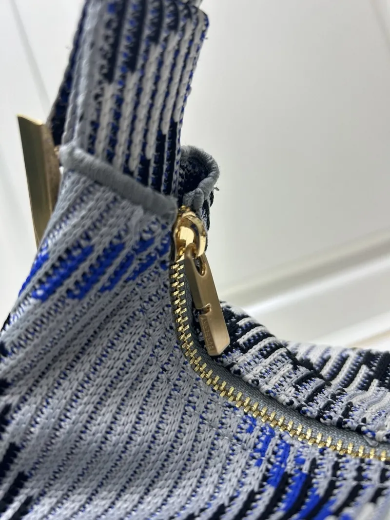 Burberry 8421 Gray Blue Plaid Top Handle Hobo Bag - Image 5