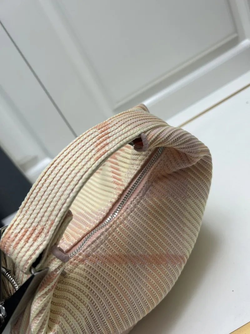 Burberry 8421 Pastel Woven Top Handle Hobo Bag - Image 8
