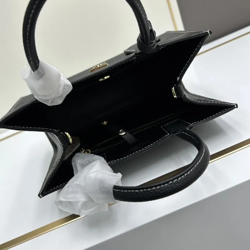 Burberry Black Leather Top Handle Crossbody Bag 151 - Image 7