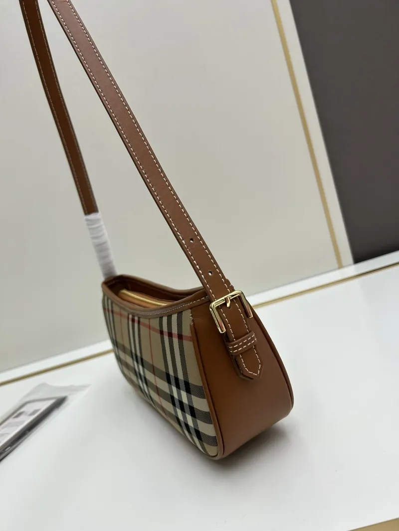 Burberry Vintage Check Underarm Shoulder Bag - Image 3