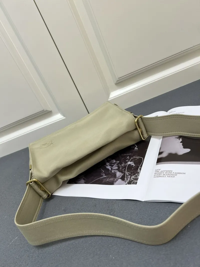 Burberry 8202 Light Beige Crossbody Bag - Image 4