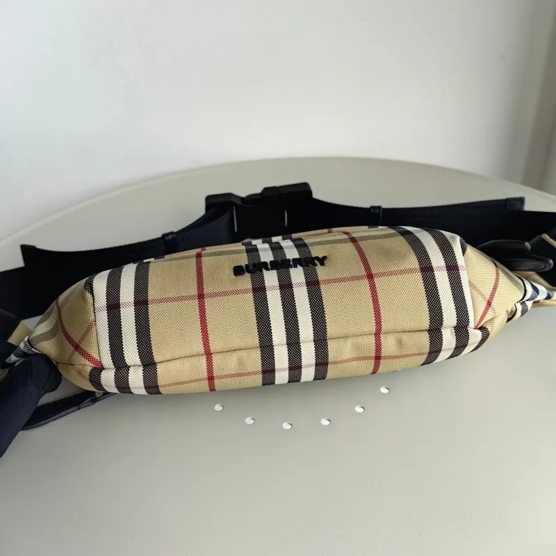 Burberry Vintage Check Waist Pack - Image 3