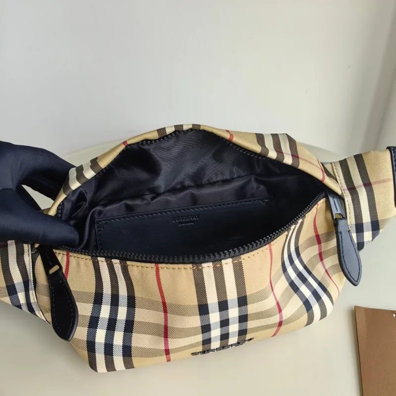 Burberry Vintage Check Waist Pack - Image 9