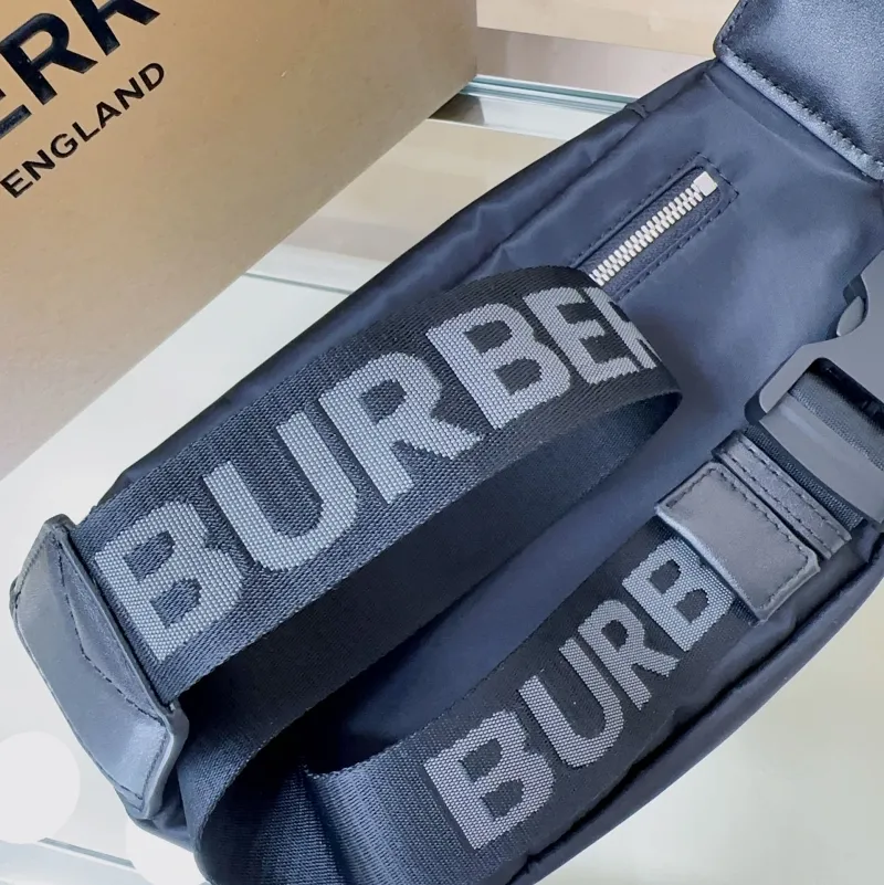 Burberry Navy Nylon Waist Pack - Image 8