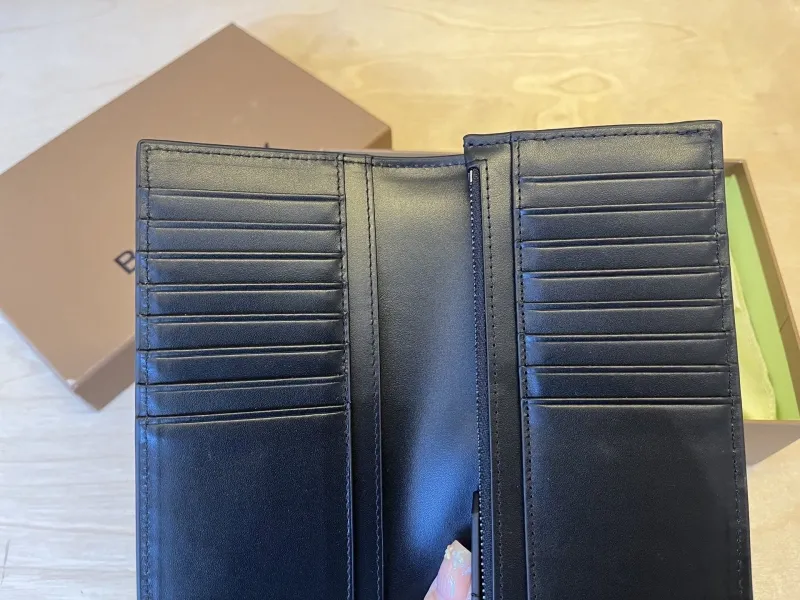 Burberry Wallets-2 - Image 3