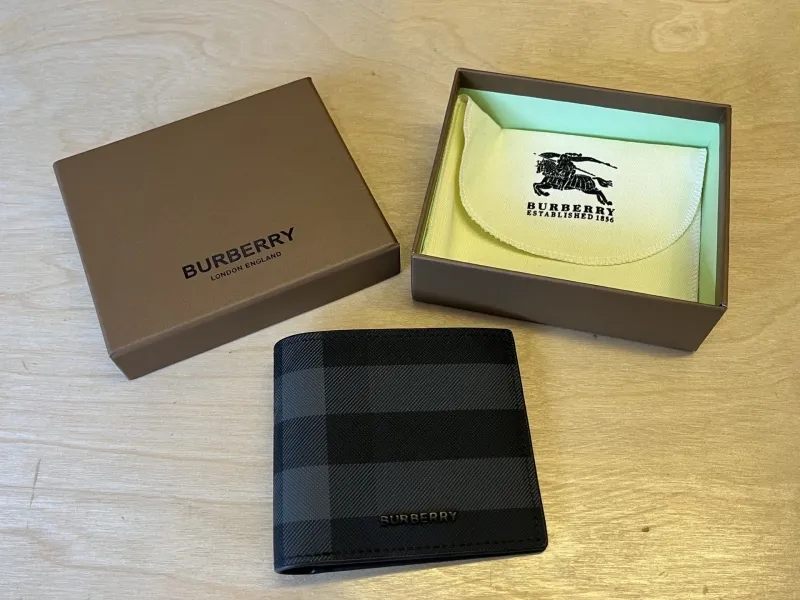 Burberry Wallets-3