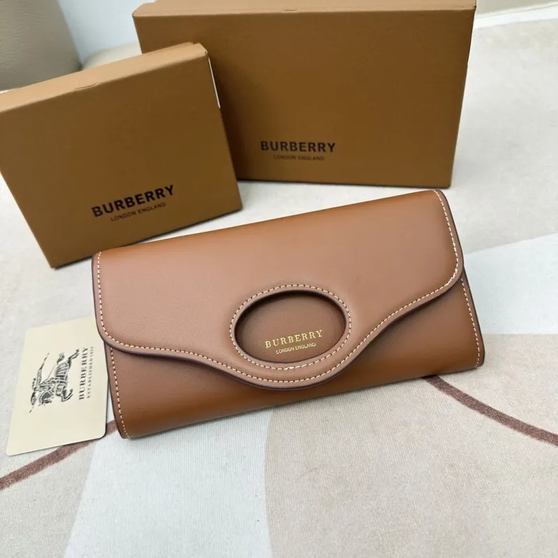 Burberry Wallets-15