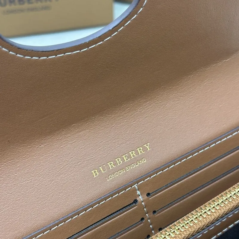 Burberry Wallets-15 - Image 6