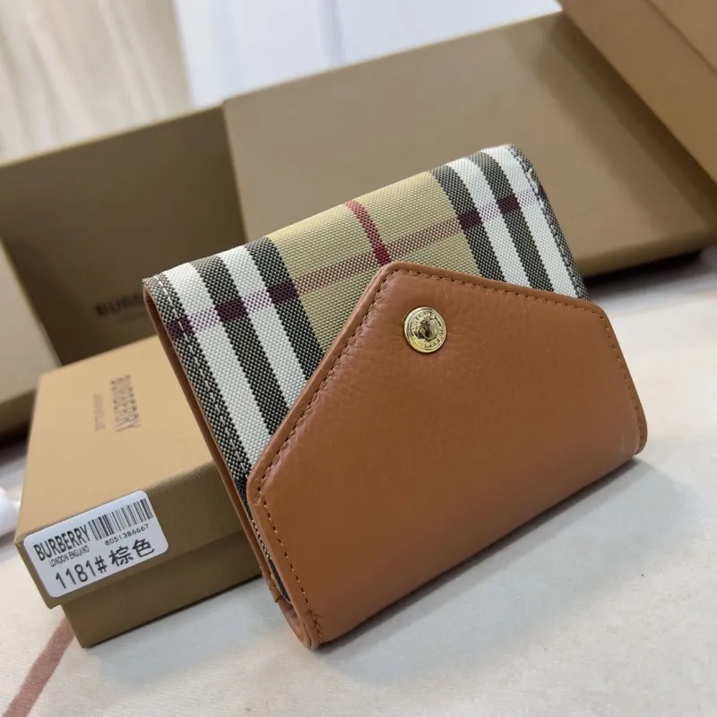Burberry Brown Check Pattern Trifold Wallet 1181 - Image 9