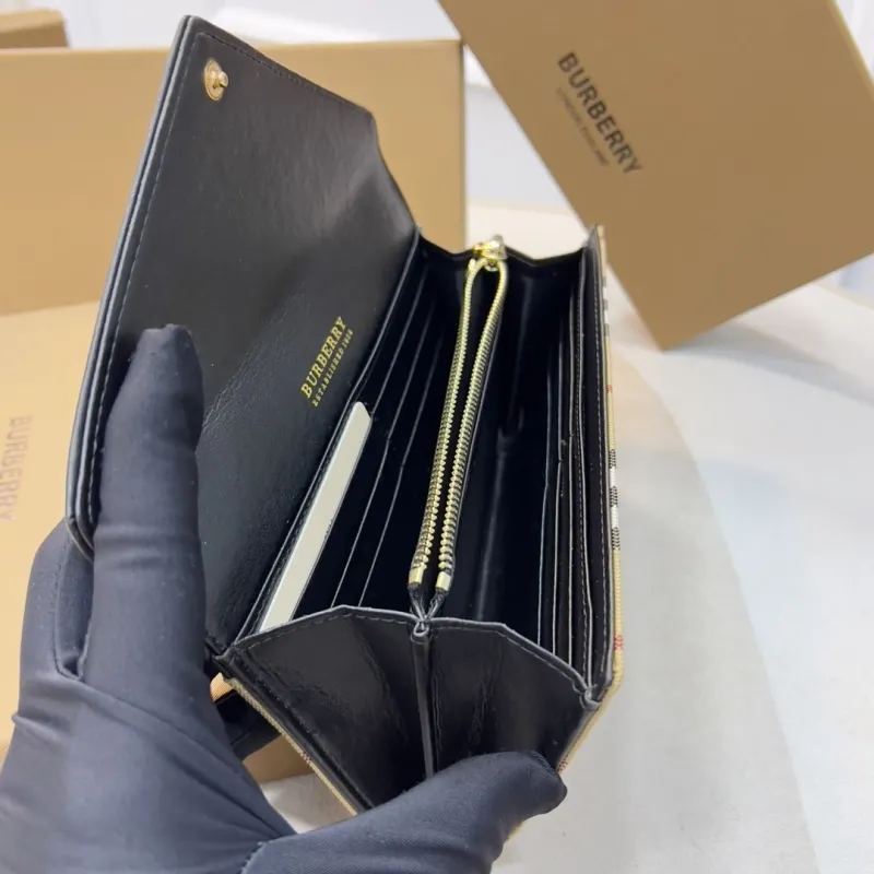 Burberry Wallets-28 - Image 5