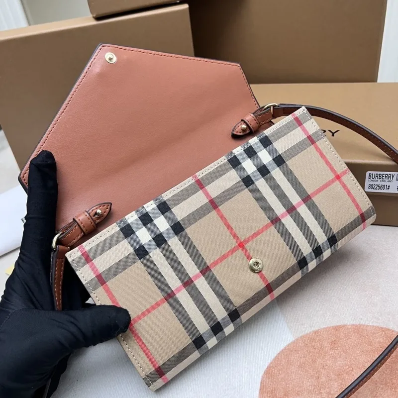 Burberry Brown Crossbody Wallet Bag - Image 6