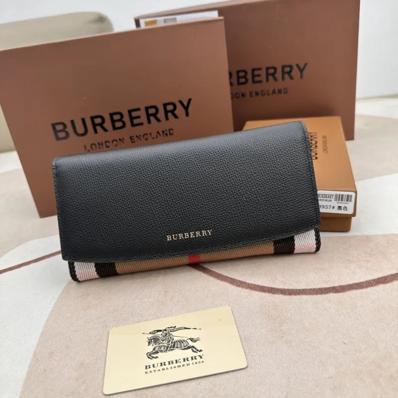 Burberry Black Long Wallet 3957