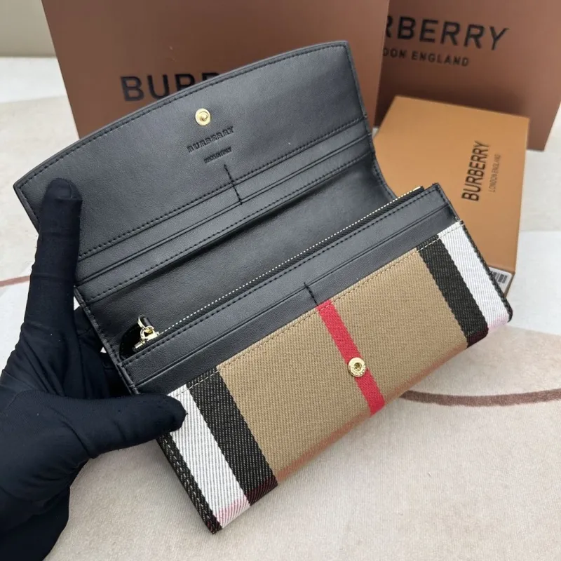Burberry Black Long Wallet 3957 - Image 6