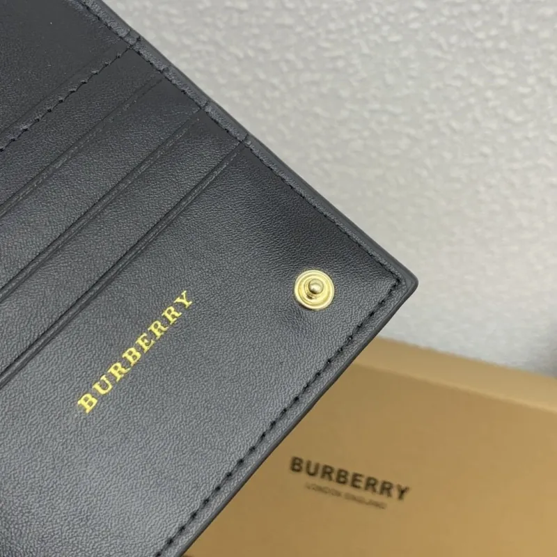 Burberry Vintage Check Zip Wallet - Image 7